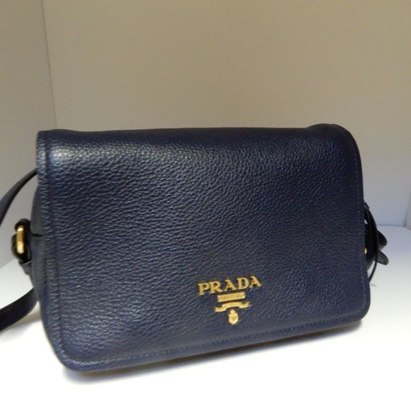 Prada Handbags - NWT PRADA VITELLO PHENIX Shoulder / Crossbody Bag